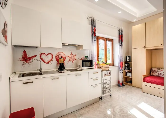Casa Lolla, Red Rose In The Heart Of Sorrento